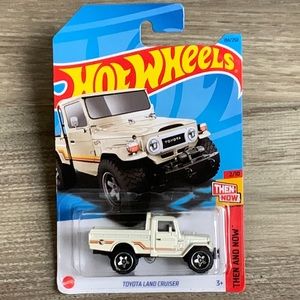 Treasure Hunt Hot Wheels Toyota Land Cruiser Truck Hotwheels TH Car 2023 🆕